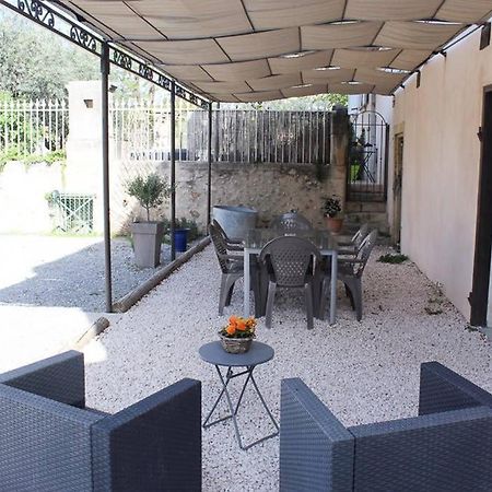 Le Gite Du Jas Vieux Montfort  Екстериор снимка